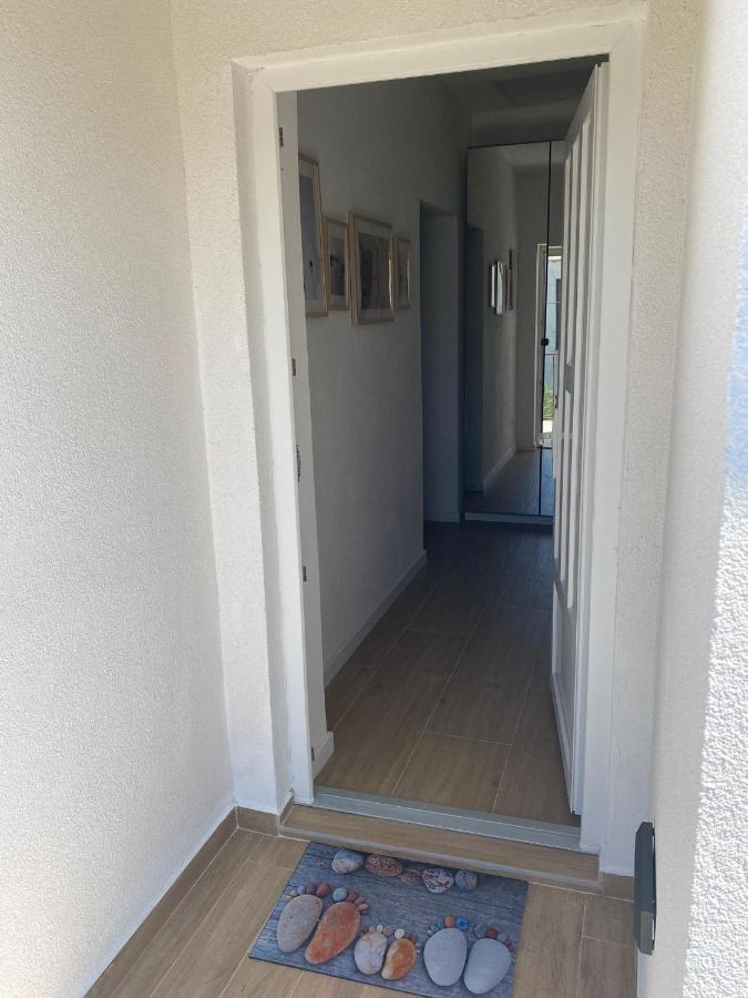 Appartement Bura à Jelsa  Extérieur photo