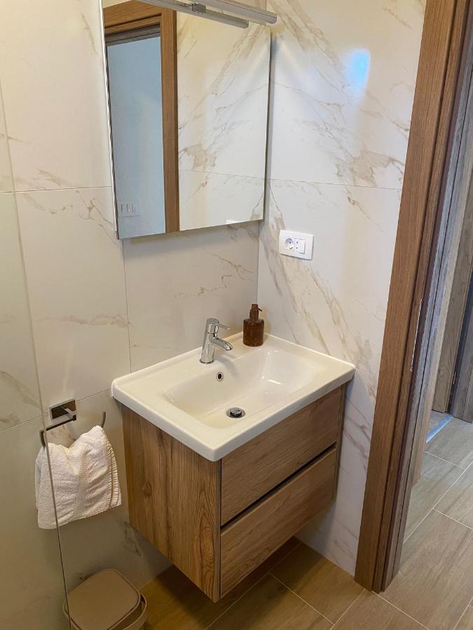 Appartement Bura à Jelsa  Extérieur photo